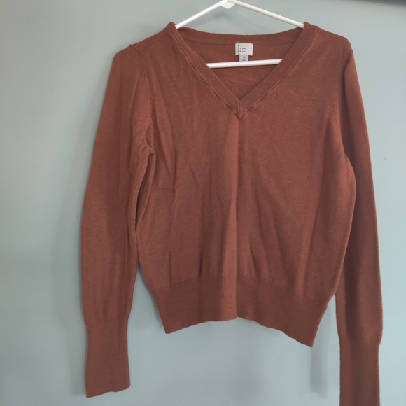Women's v neck sweater - Picture 1 of 3